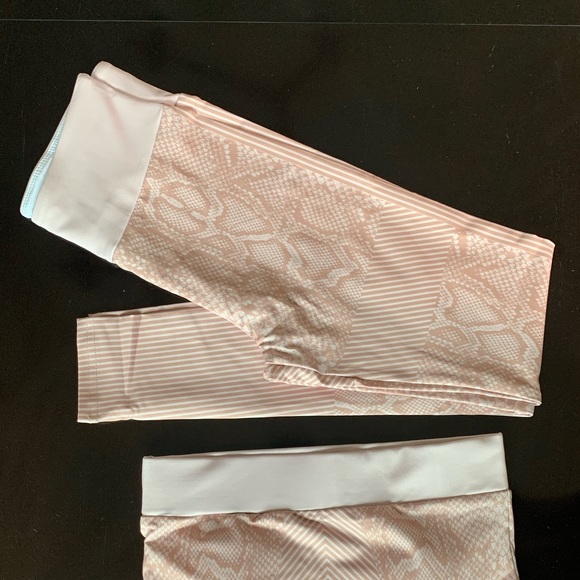 Fitness Set. Jumo, Squat, Play... whatever! - Picture 3 of 3